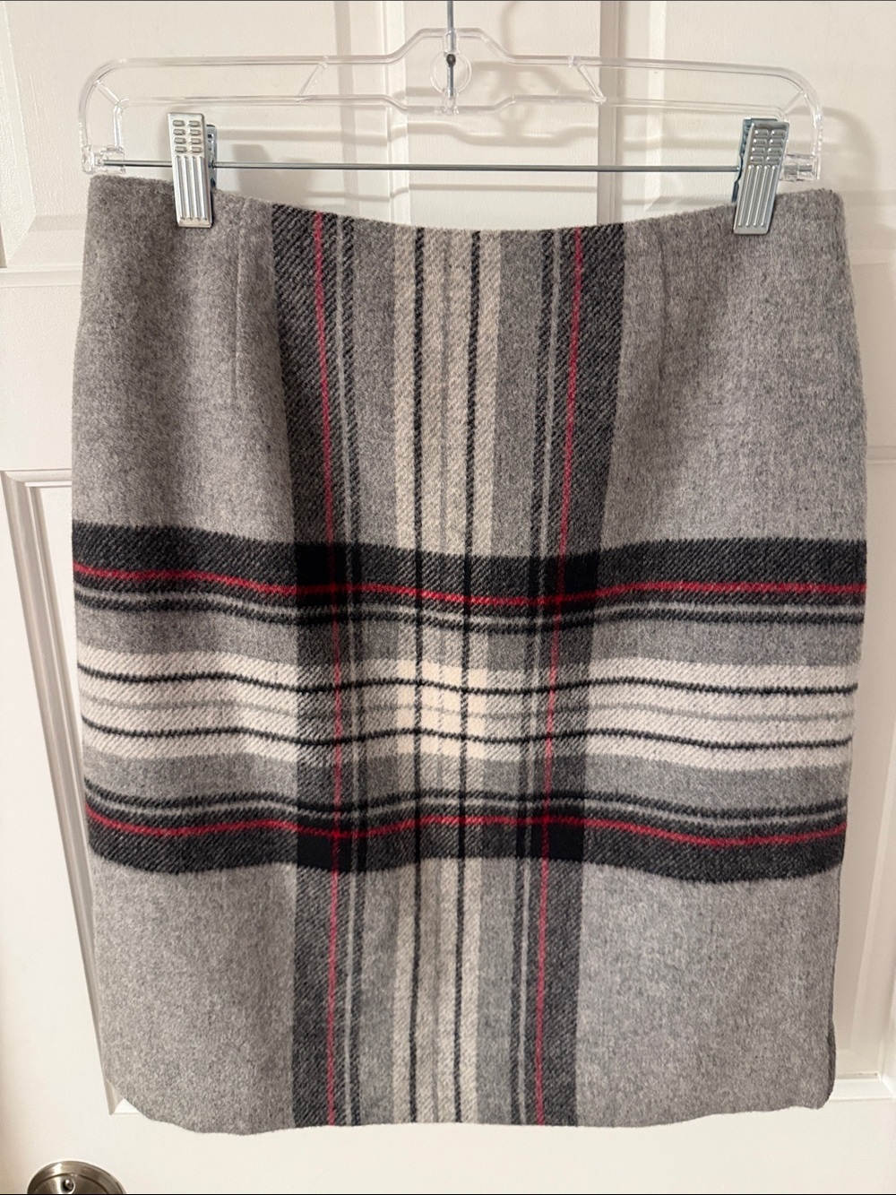 Talbots Gray Plaid Wool Blend Pencil Skirt Red Tartan Academic Size 8
